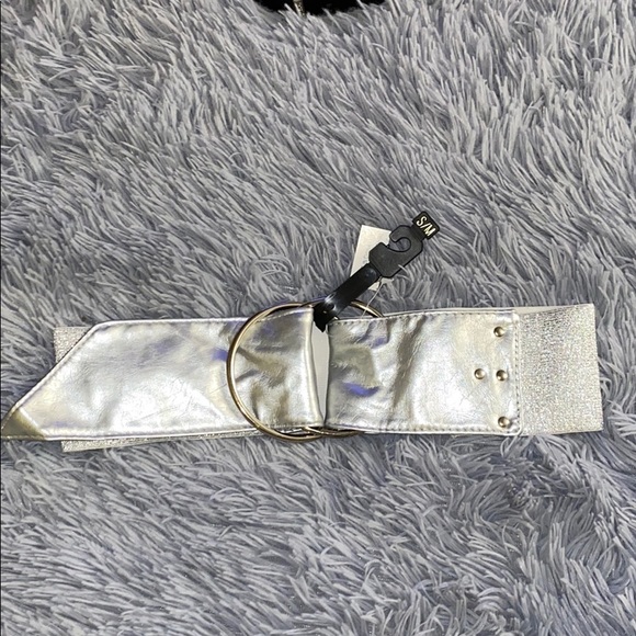 MAXRAVE - SILVER BELT - S/M - Picture 1 of 2